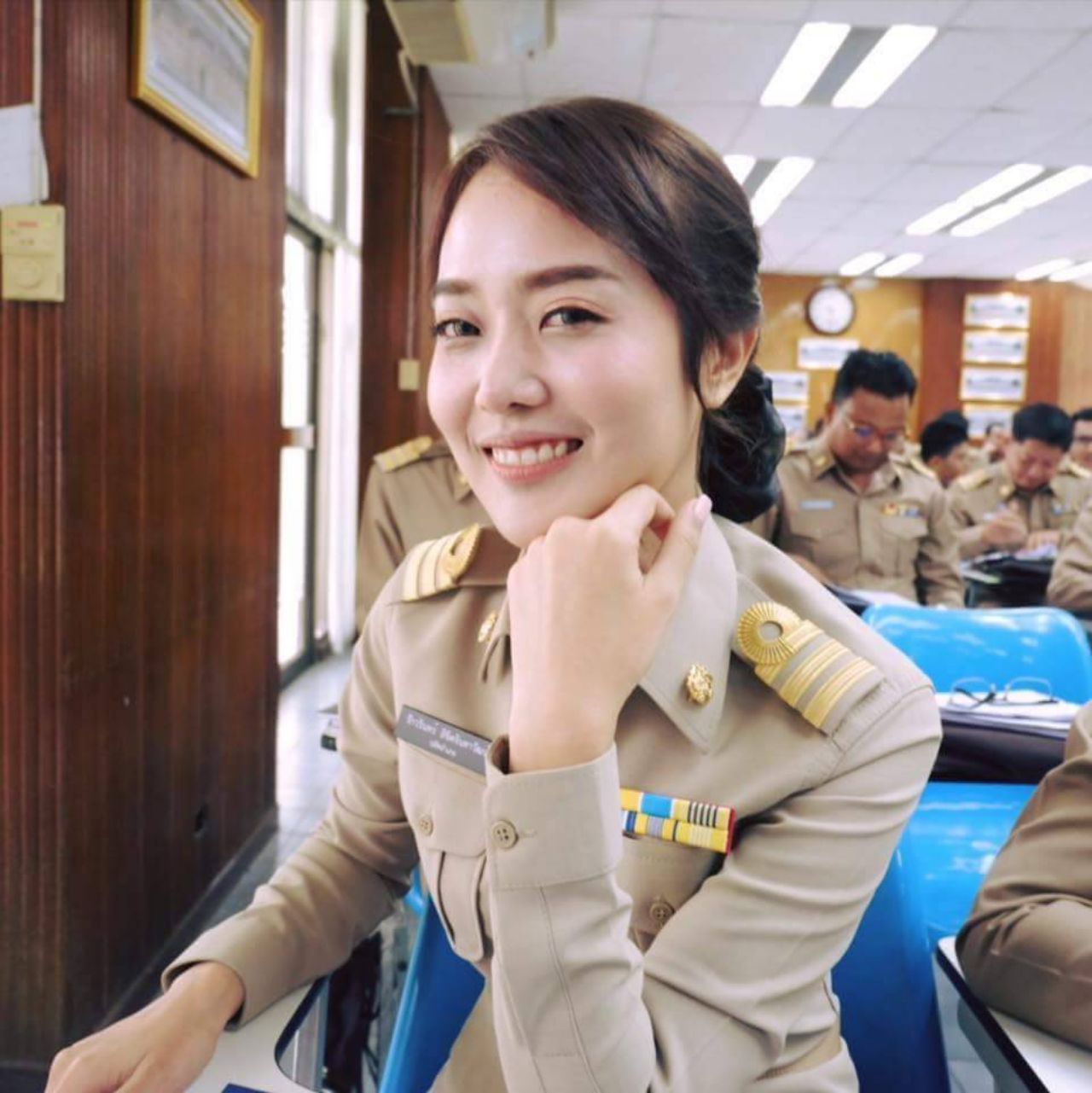 ปลัดเฟิร์น - รักวรินทร์ ลิขิตจินดาวัฒน์ 