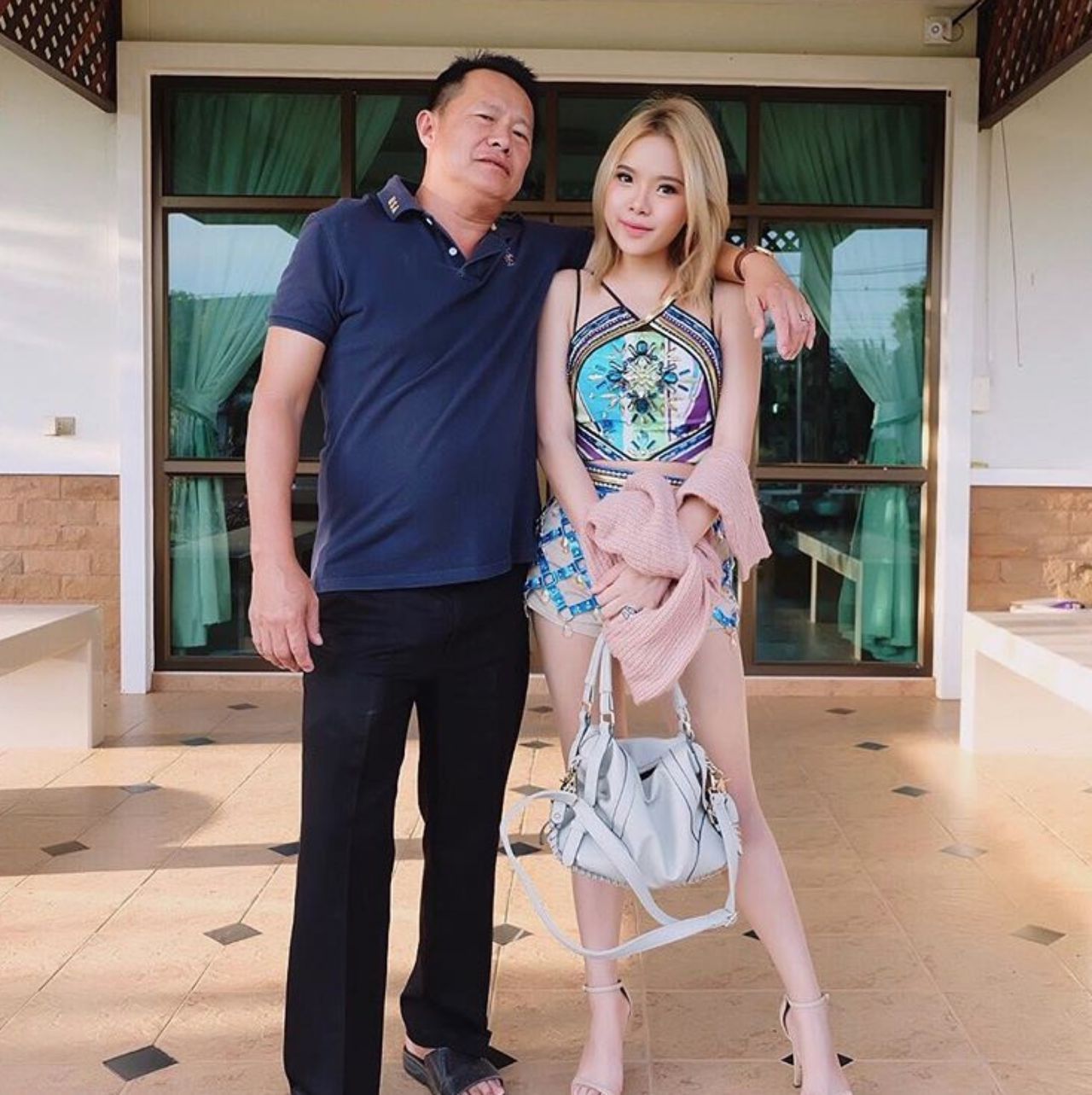 หมอแสง และลูกสาว เตยใจอาร์สยาม 