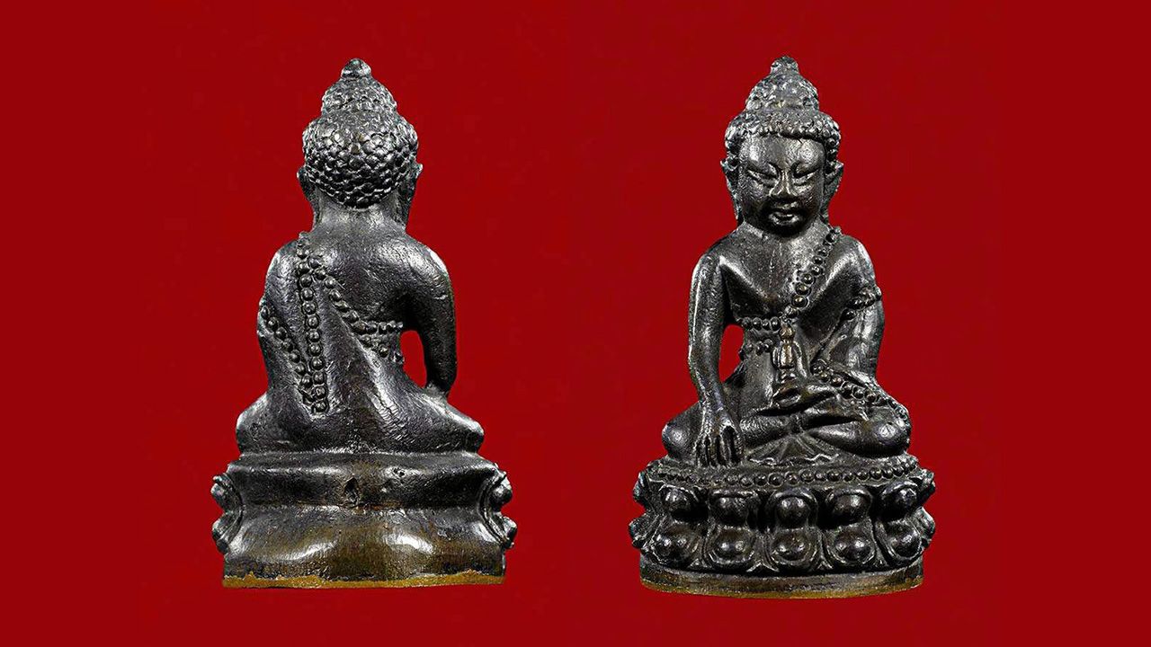 พระกริ่งชินบัญชร เนื้อนวโลหะ หมายเลข ๑ หลวงปู่ทิม วัดละ-หารไร่ ของ อั้น ลาดพร้าว.