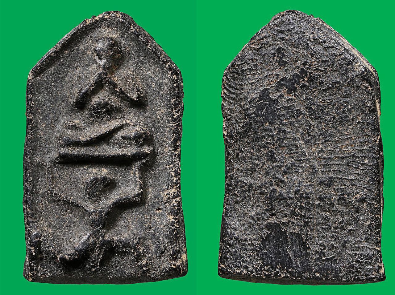 พระปิดตาผงดำ พิมพ์สมาธิเพชร ขี่หนุมาน หลวงพ่อขัน วัดนกกระจาบ ของ ตรี บางแค.