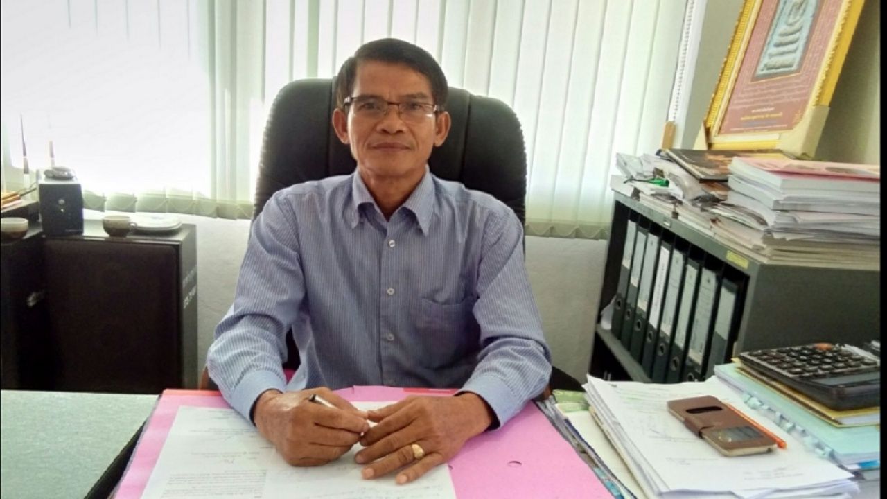 นายชม ยุพยงค์ นายกองค์การบริหารส่วนตำบลชุมพล