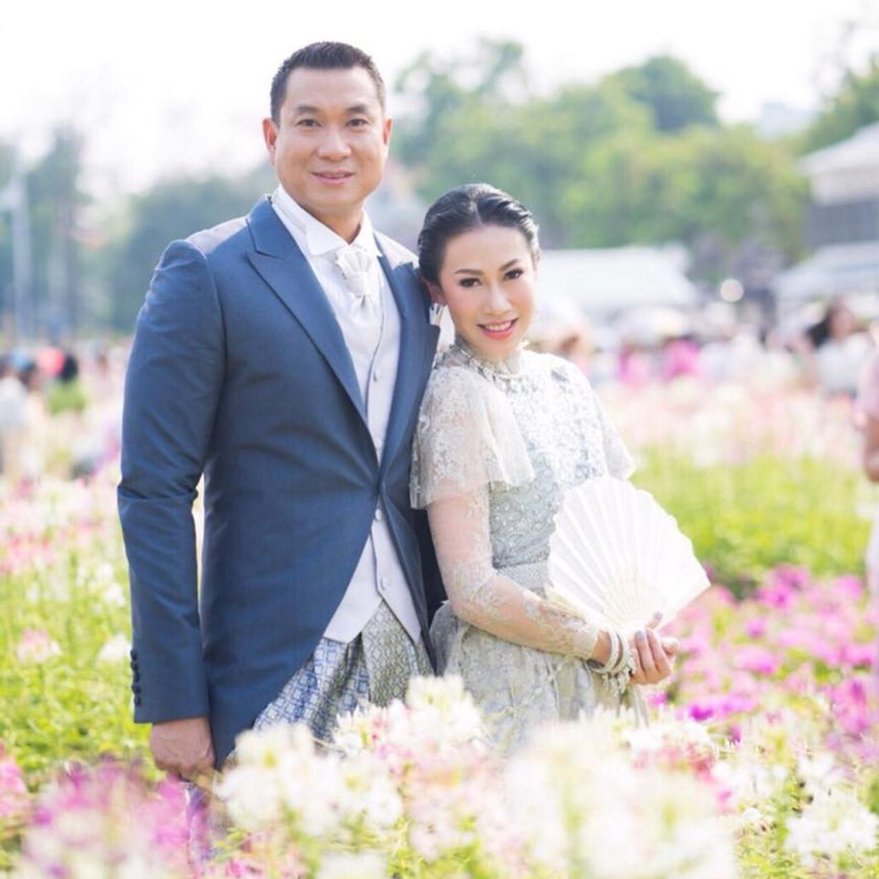 พ.ต.อ.นิธิธร จินตกานนท์ รองผู้บังคับการ 191 และภรรยา 