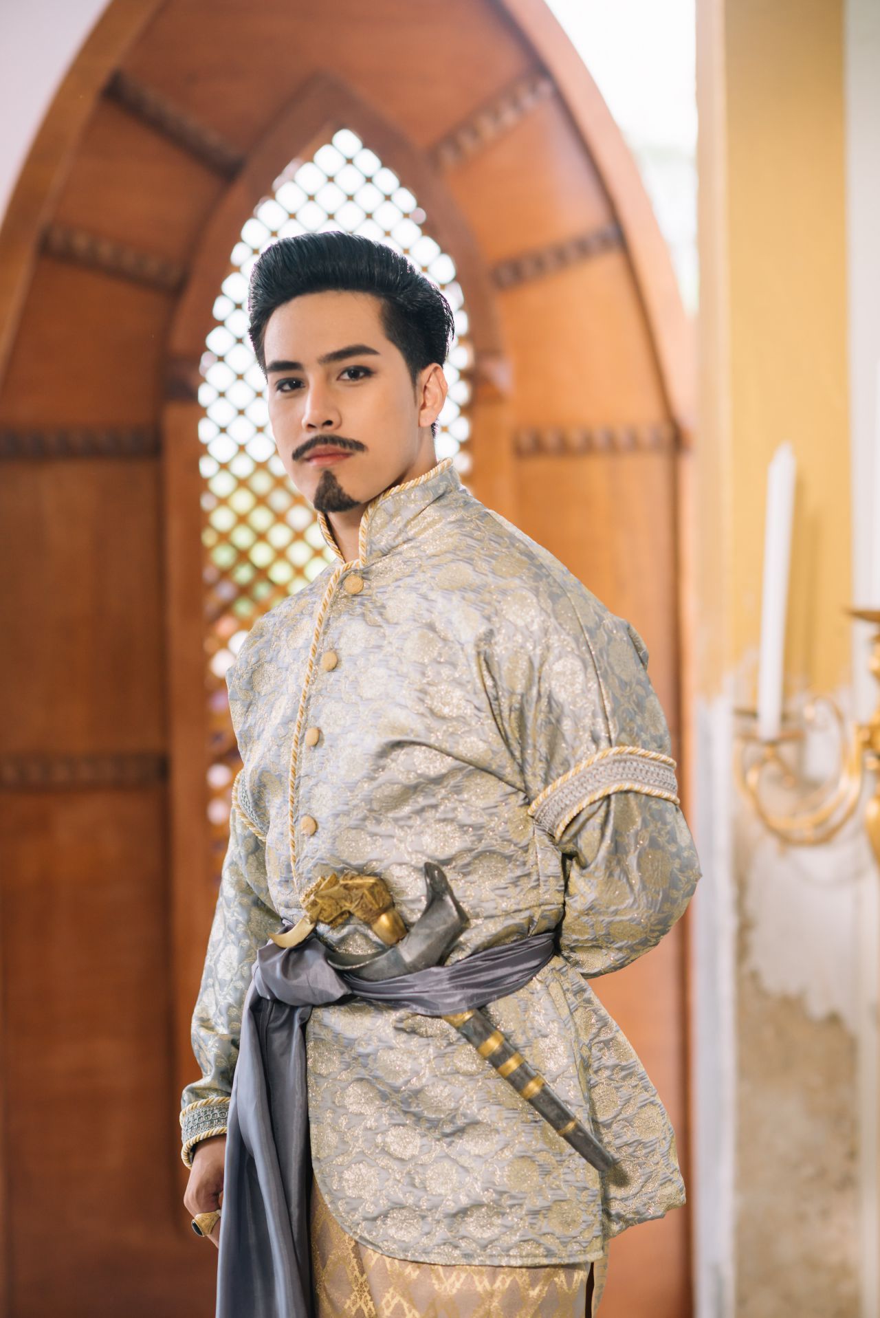 เอิร์ธรับบทหลวงศรียศ