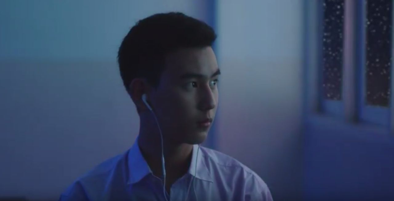 ผลงานล่าสุดในเอ็มวี ร้อยล้านวิว ของนักร้องแสตมป์ 