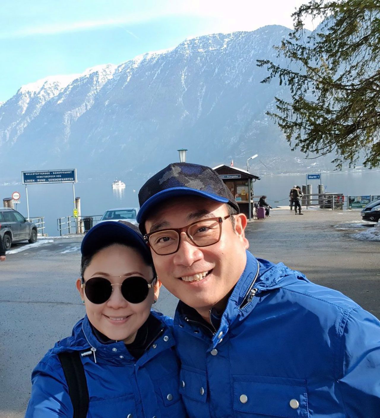 แตนบี แห่ง Blue Carbon Society โครงการอนุรักษ์ระดับโลก.