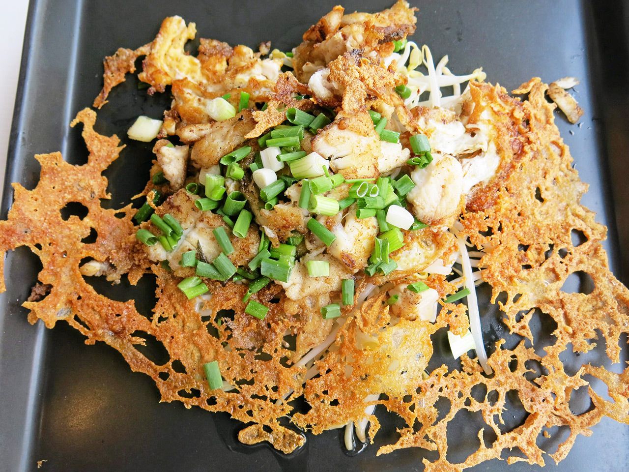 เนื้อกะพงทอดกรอบเหมาะกับคนชอบทานปลา.
