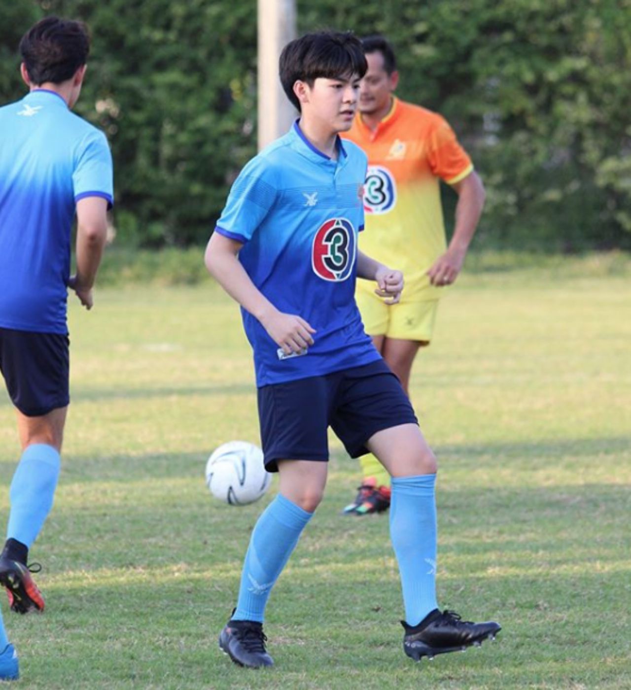 ชอบเล่นบอล