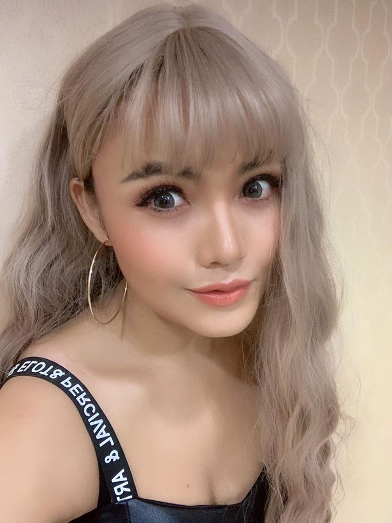 ตั๊กแตน ชลดา ขอบคุณภาพจากเฟซบุ๊ก ตั๊กแตน ชลดา