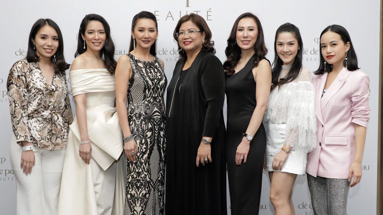 เชิญค่ะ ปาริชาติ วีระเสถียร จัดงานเปิด “เคลย์ เดอ โป โบเต้” แฟล็กชิปสโตร์แห่งแรกในไทย พร้อมกับแนะนำแบรนด์ อินฟลูเอนเซอร์ โดยมี มนัสนันท์ พันเลิศวงศ์สกุล, วริศรา ไพรสานฑ์กุล, ศรัณย์ภัค เพ็ญชาติ และ ยุพเรศ เกษสาคร มาร่วมงานด้วย ที่ดิ เอ็มควอเทียร์ วันก่อน.