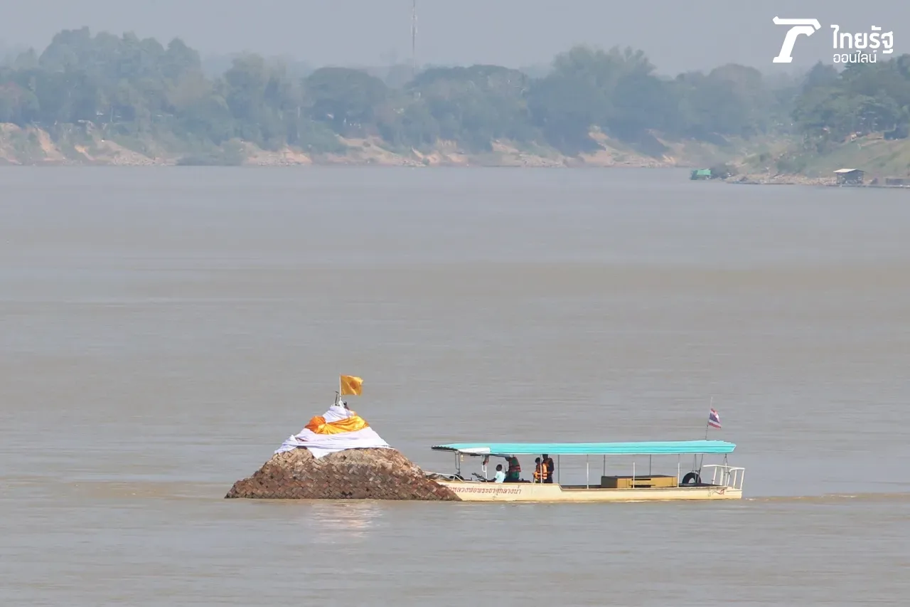 253 ปี พระธาตุกลางน้ำ เรื่องเล่าอาถรรพณ์ พญานาค ความเชื่อลอยอังคาร