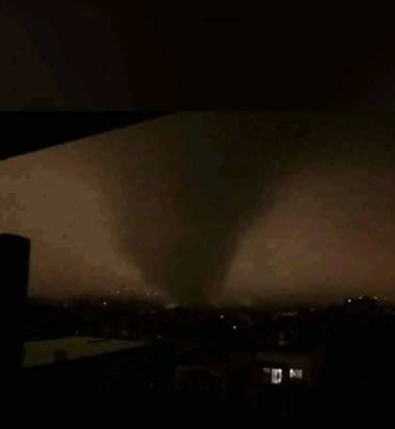 ภาพจากทวิตเตอร์ : Mario J Penton