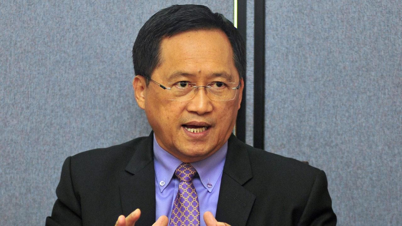 นายวันชัย สอนศิริ ทนายความชื่อดัง