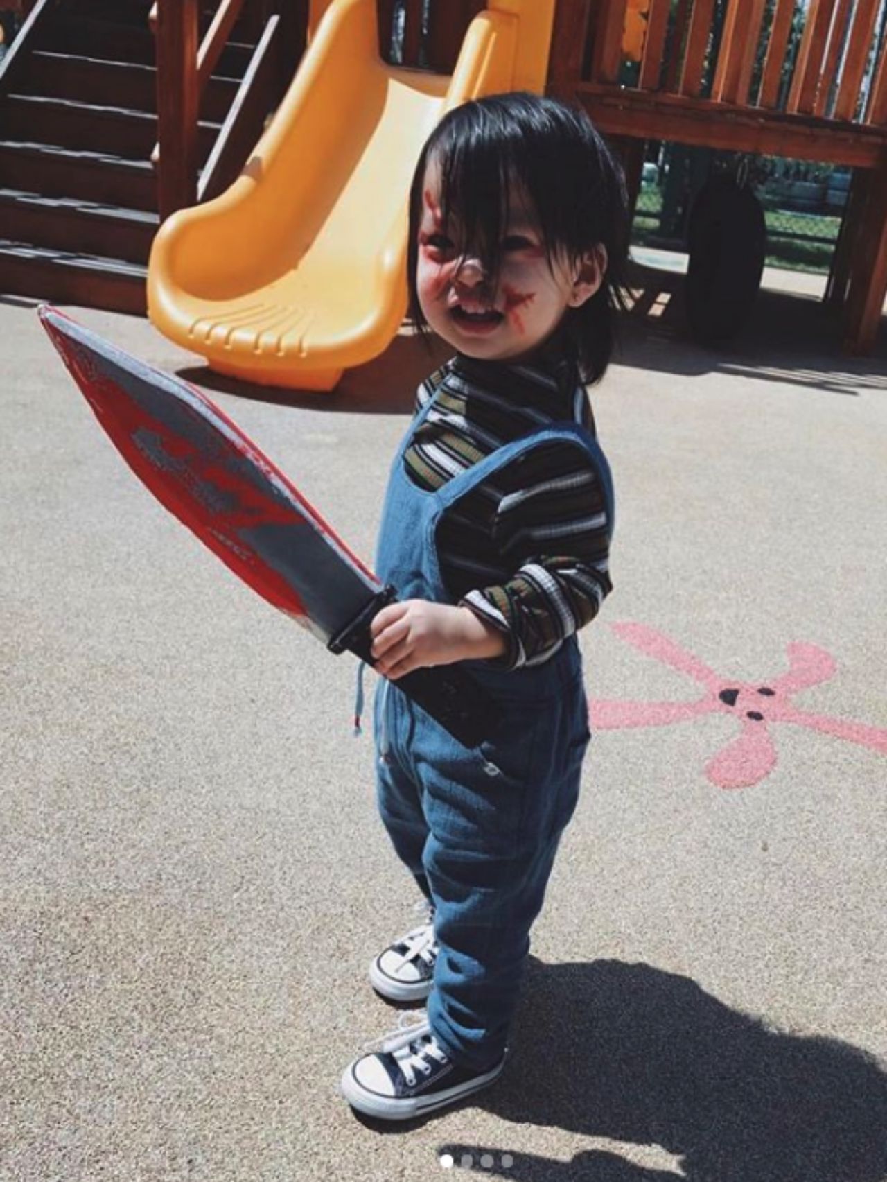 น้องนาฬา ลูกแม่แนน เมื่อปีที่แล้วเป็นชัคกี้ น่ากลัวมากๆเลยค่ะ 