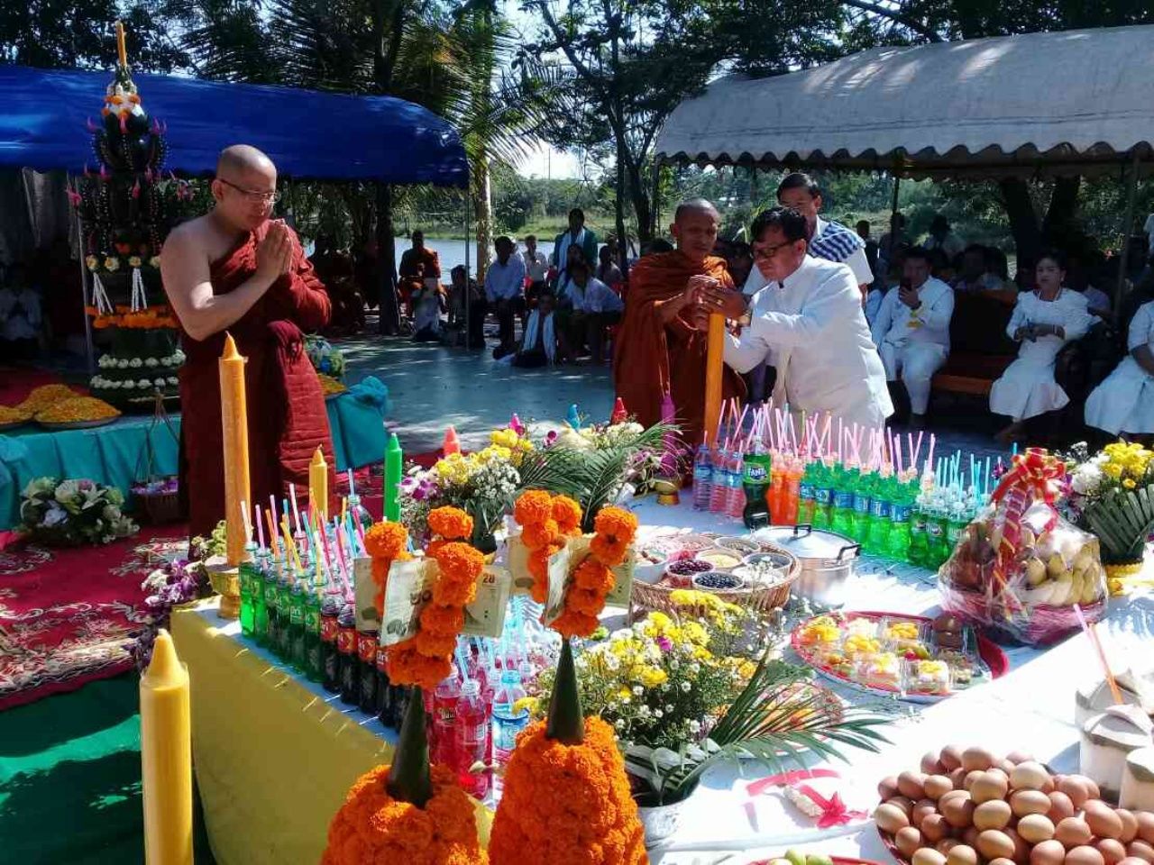 เลขเด็ดขันน้ำมนต์