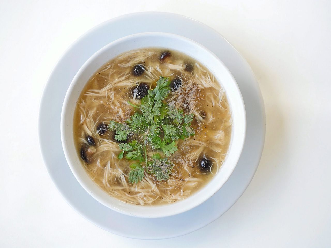 หูฉลามน้ำแดงเห็ด.