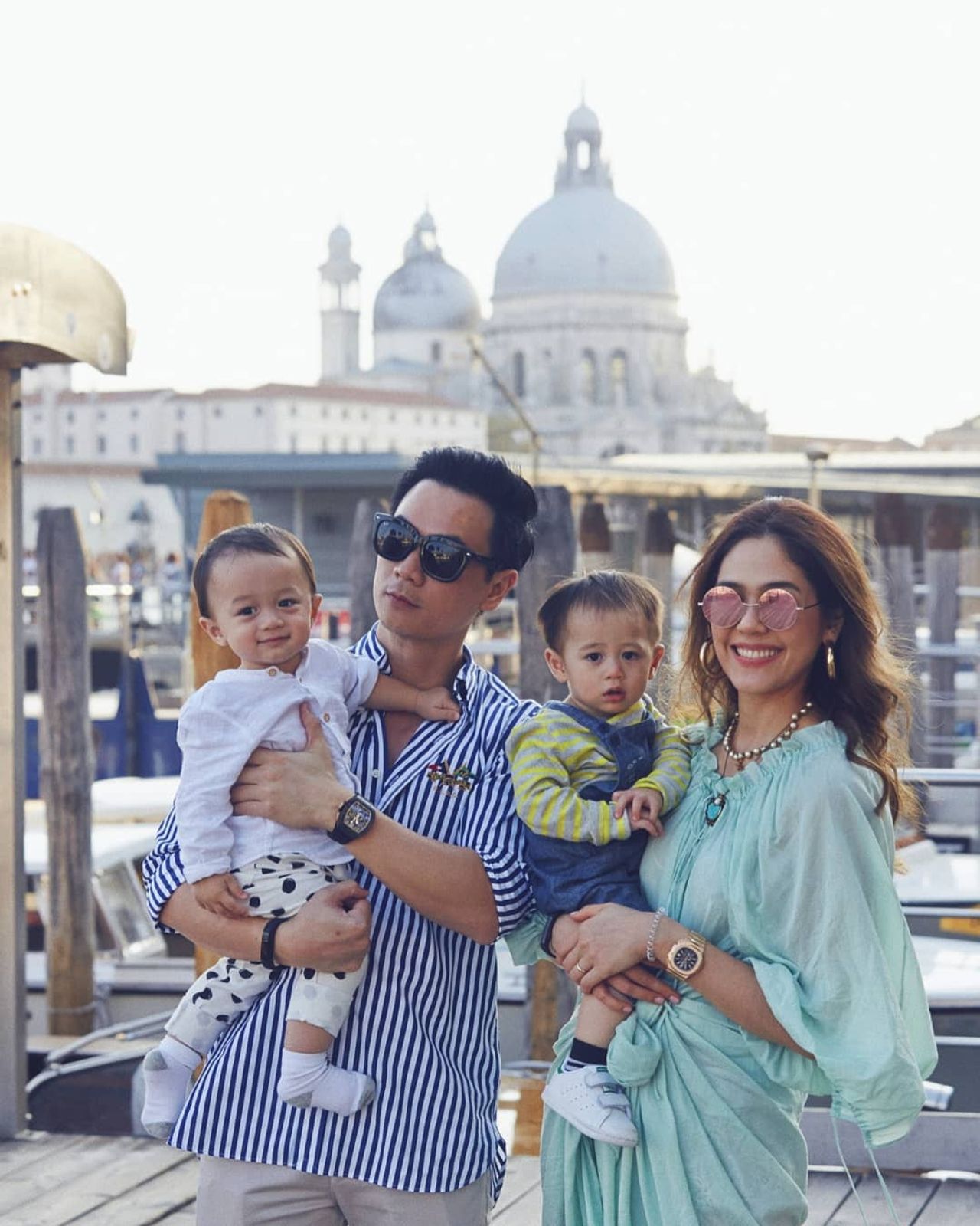 น็อต-ชมพู่ และ สายฟ้า-พายุ ลูกชายฝาแฝด