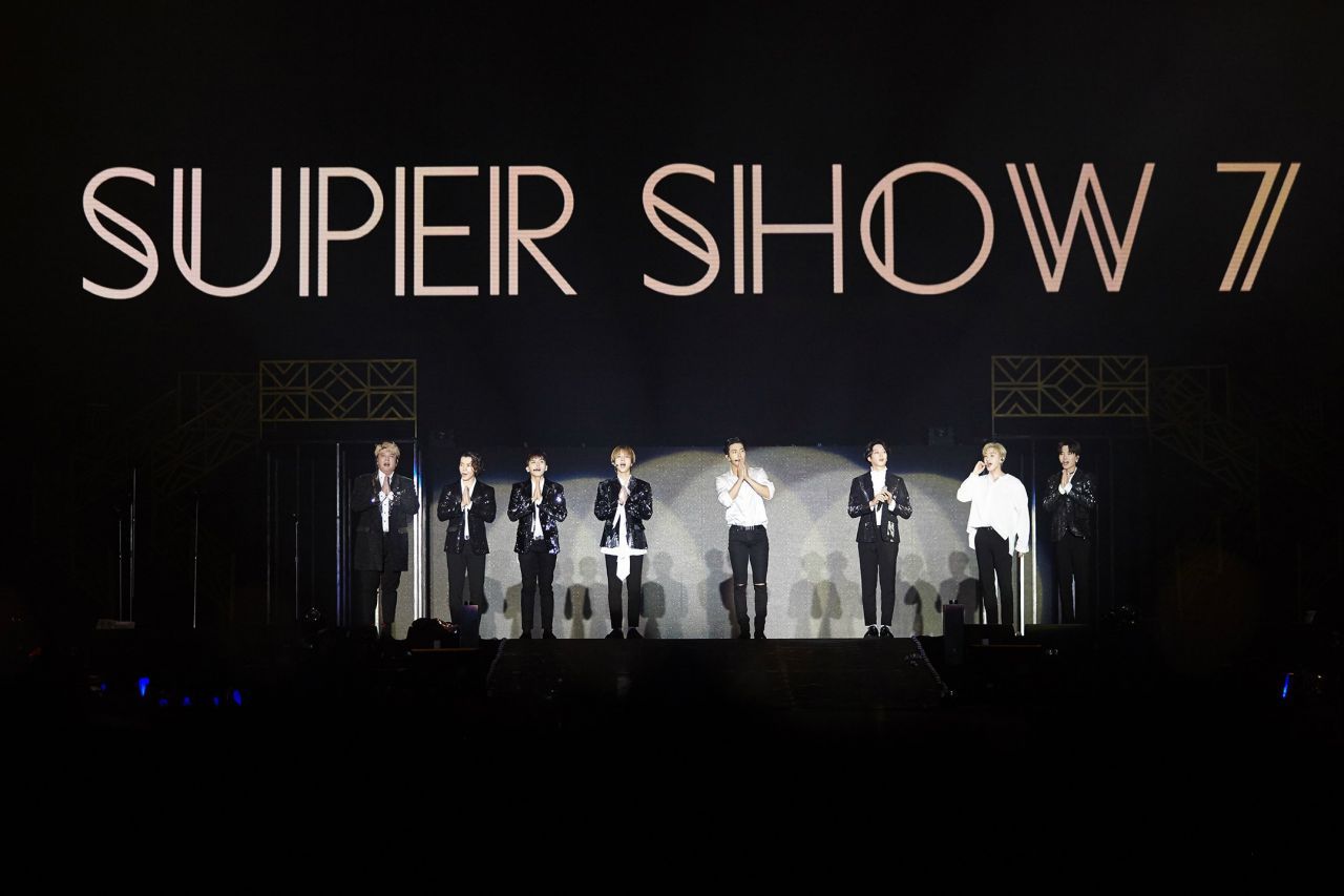 SUPER JUNIOR