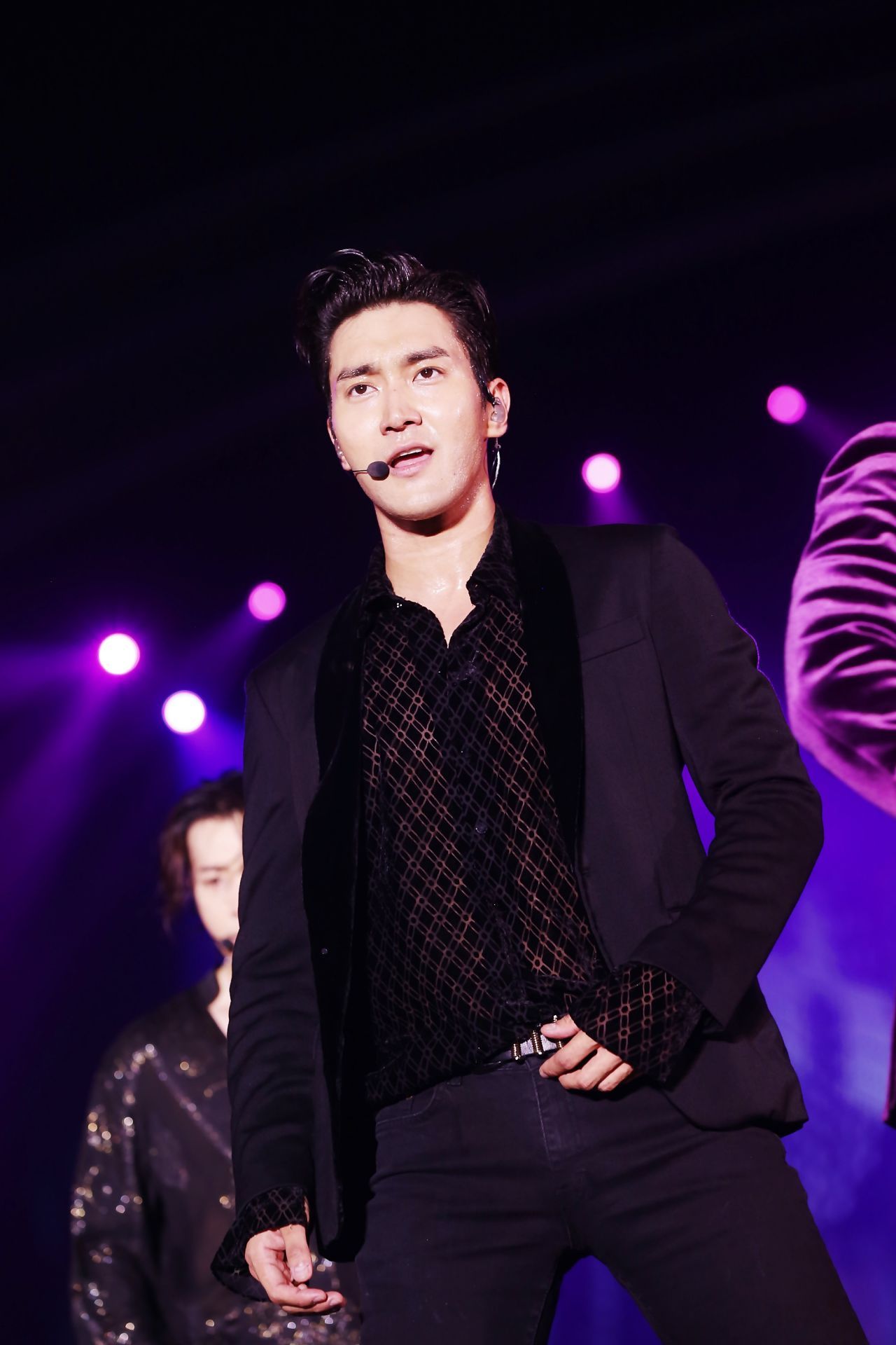 ซีวอน หล่อรวยเหมือนพี่พร้อมมาซื้ออิมแพค 