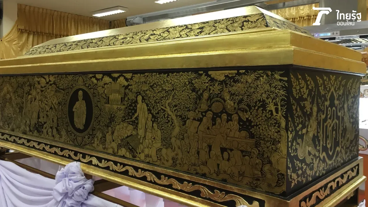 เผยภาพ หีบศพ “หลวงพ่อคูณ” ลวดลายชวนรำลึกปราชญ์แห่งที่ราบสูง