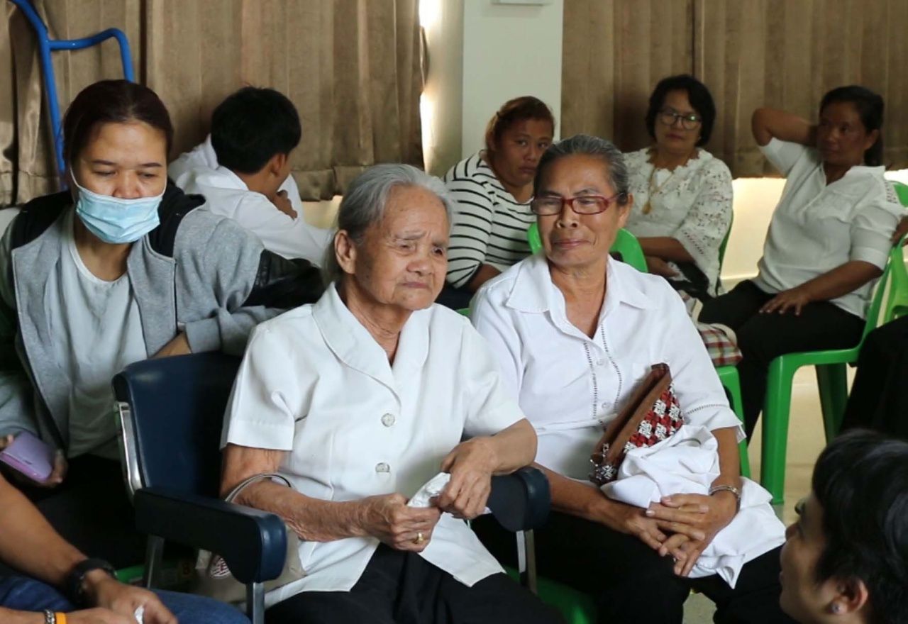 นางคำมั่น วงษ์กาญจนรัตน์ น้องสาวของหลวงพ่อคูณ