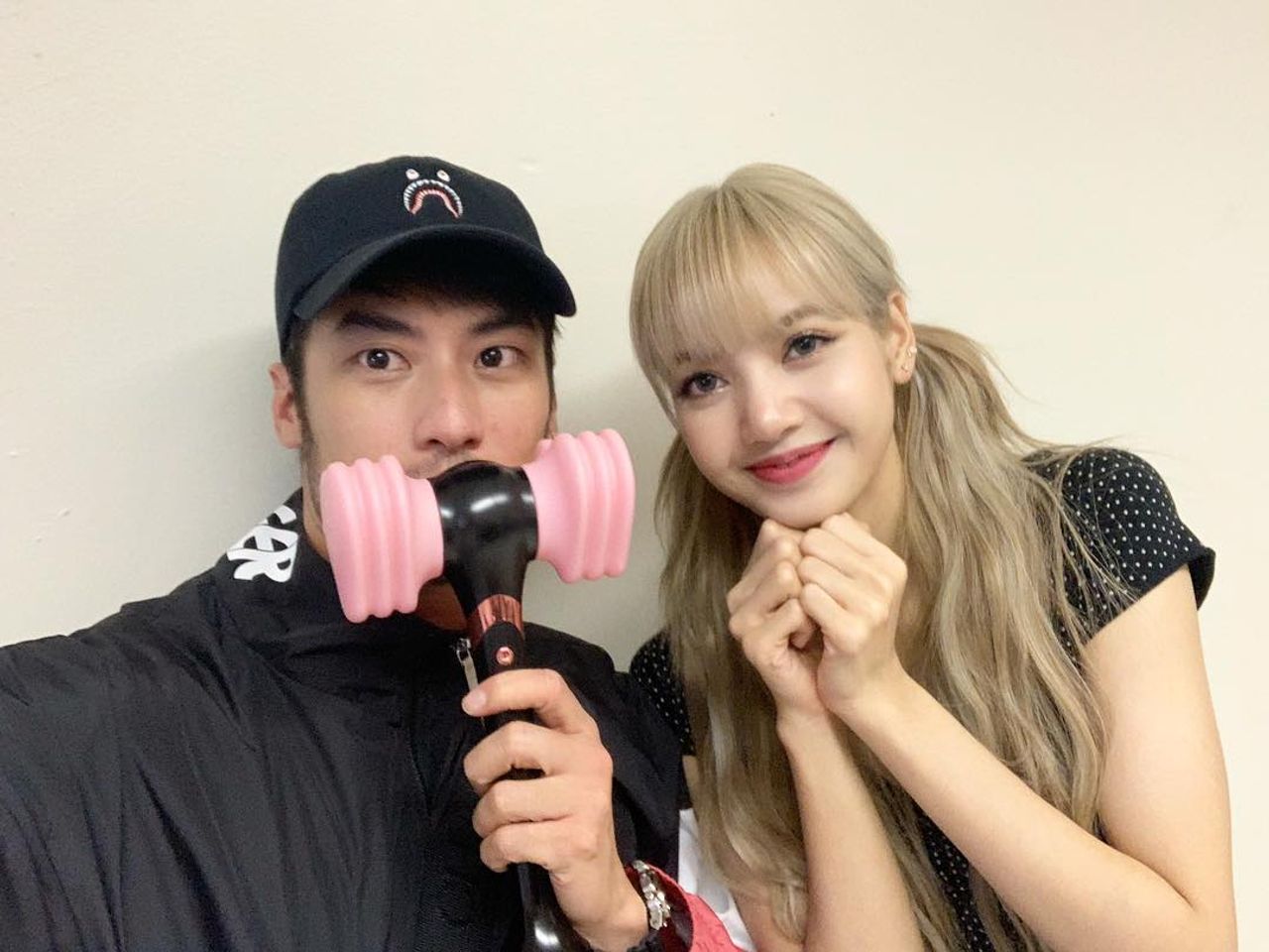 บอย-ลิซ่า Blackpink ขอบคุณภาพจากไอจี @boy_pakorn