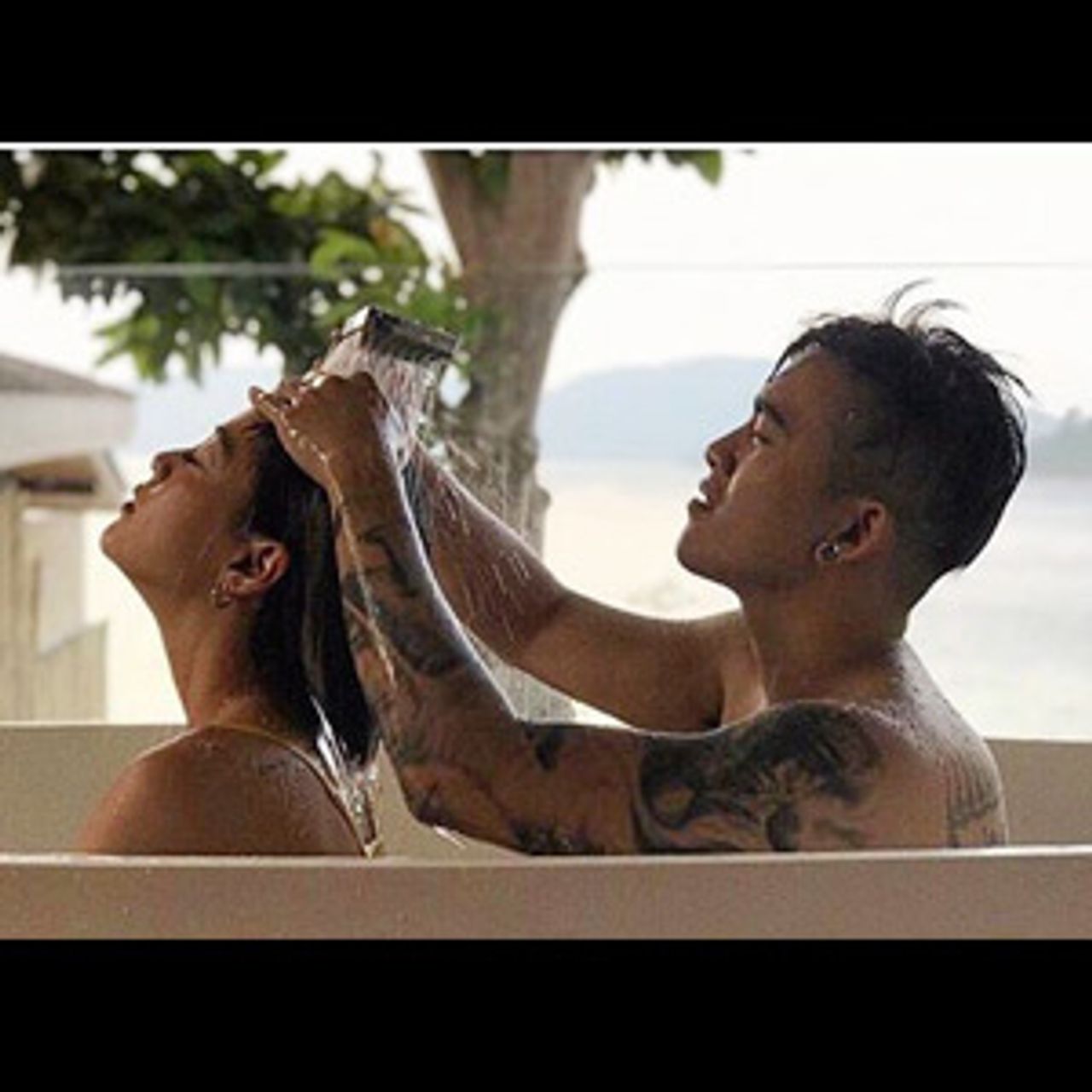 โอ๊ย...ย ยังไม่ถึงเดือนแห่งความรัก แต่คู่รัก สายป่าน-อภิญญา กับ วุฒิ-นันทวุฒิ ไปเที่ยวหลีเป๊ะ ทะเลหวาน อาบน้ำสระผมคู่กัน หวานฆ่าคนโสดตายไปเล้ย.