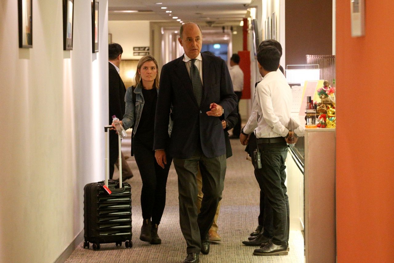 Giuseppe De Vincentiis ตัวแทน UNHCR เดินทางมาพบกับนางสาวราฮาฟ โมฮัมเหม็ด อัล-คูนุน 