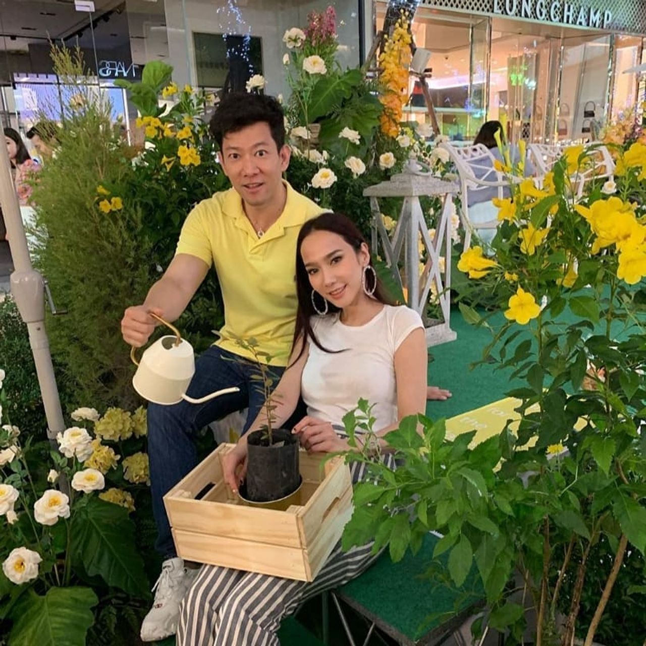 ชาย-อั้ม ขอบคุณภาพจากไอจี @chai_anandadvip