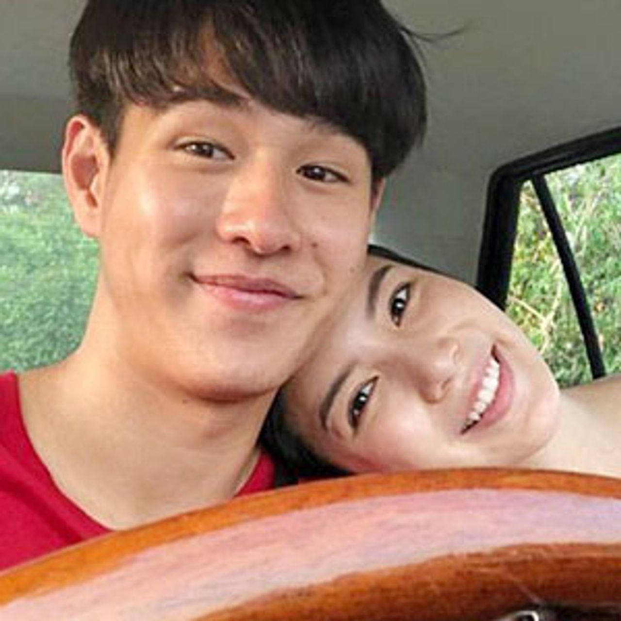 ควงแขนไปดูหนัง กัปตัน มาร์เวล ทอย-ปฐมพงศ์ ถูก มุก-วรนิษฐ์ ถามทั้งเรื่องก็ยอม เจอสวน “อยากดูแบบเงียบๆ ไหมล่ะ?!” ทอย หรือจะกล้าหือ!!