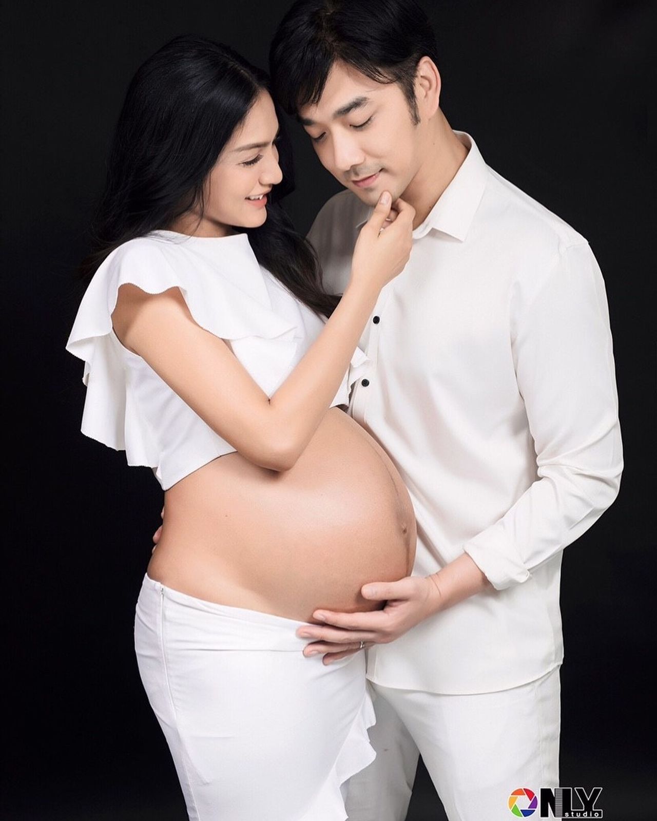 เจมส์-ครูก้อย ขอบคุณภาพจากไอจี @jamesruangsak.co.th