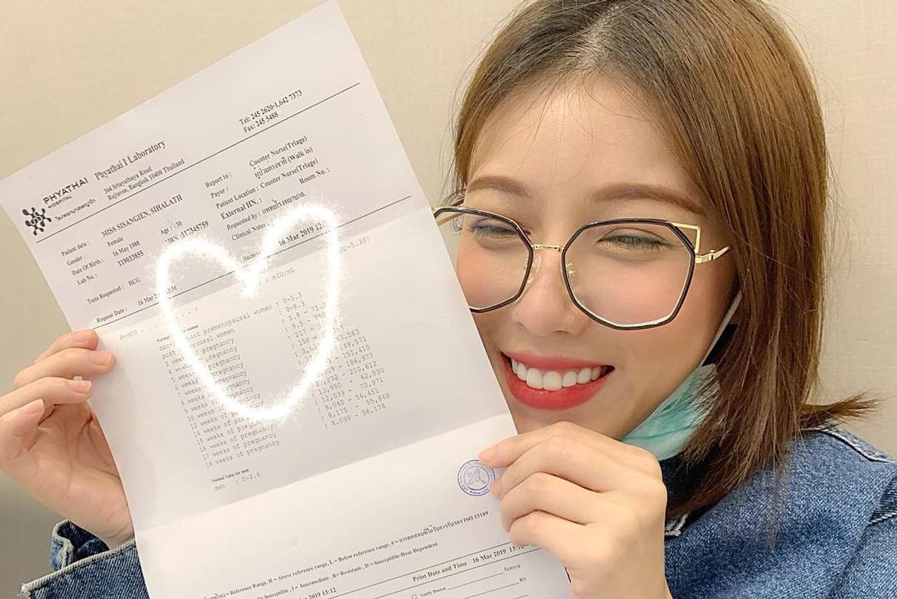 แอปเปิ้ลกับผลตรวจครรภ์ ขอบคุณภาพจากไอจี @appleminiberry