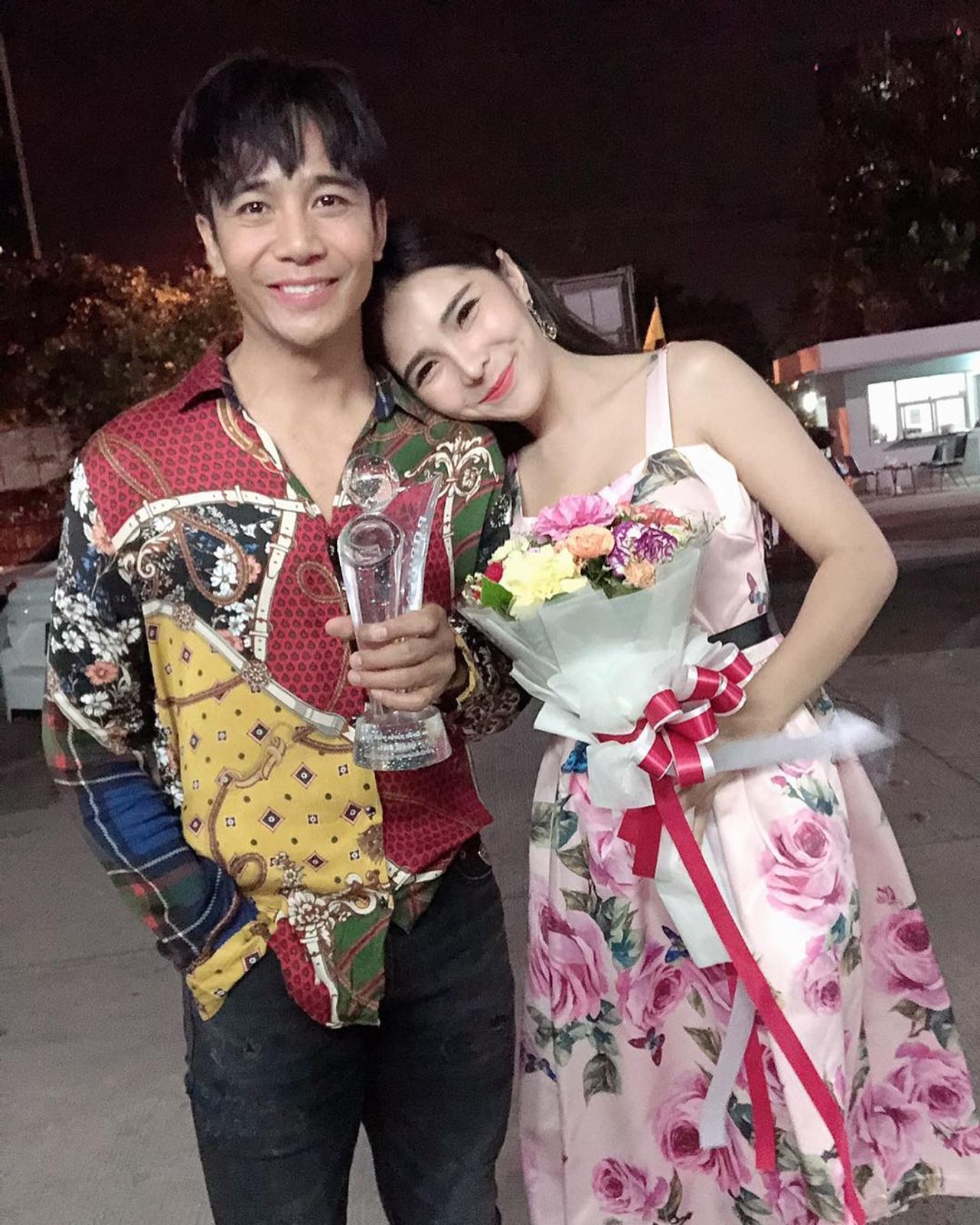 ก้อง ห้วยไร่ และเบล ขนิษฐา ขอบคุณภาพจากไอจี @konglha_30