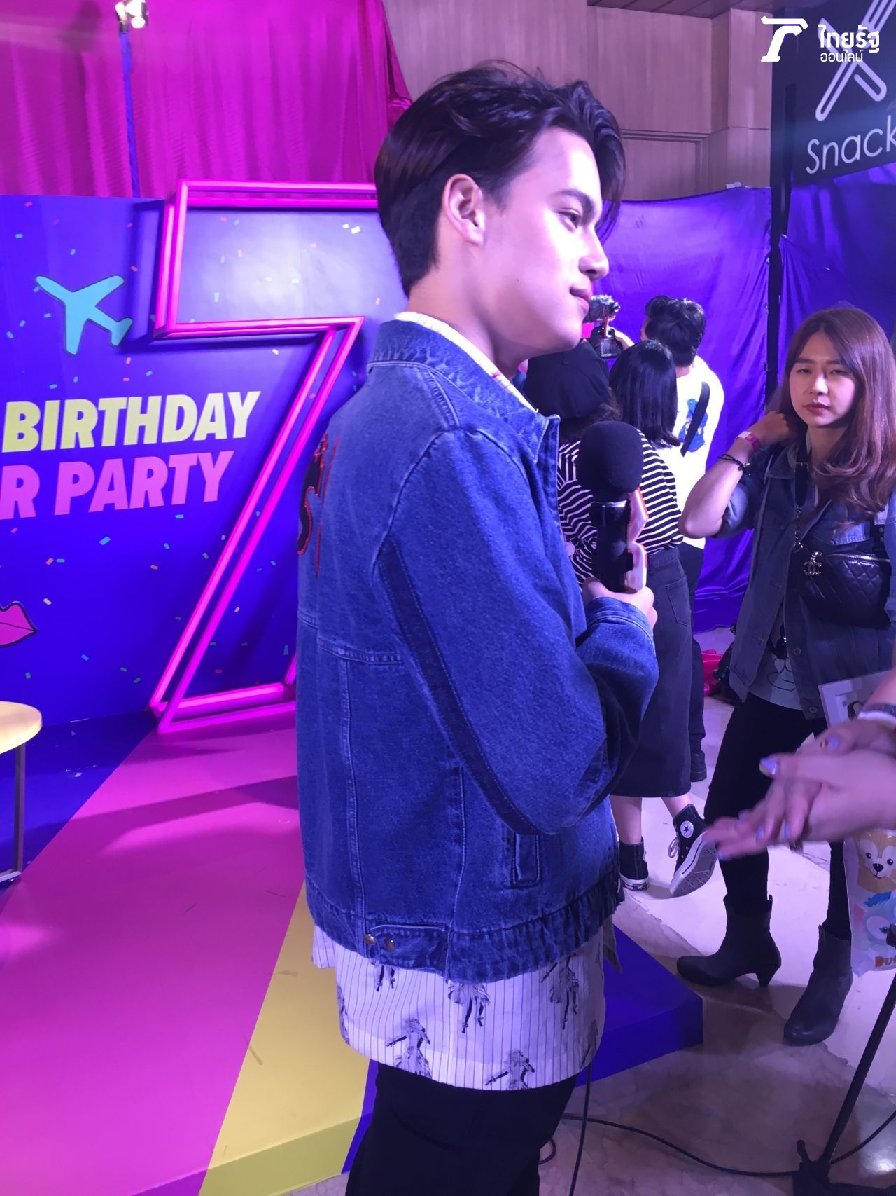 หล่อจัดทุกมุม ไอซ์ พาริส 