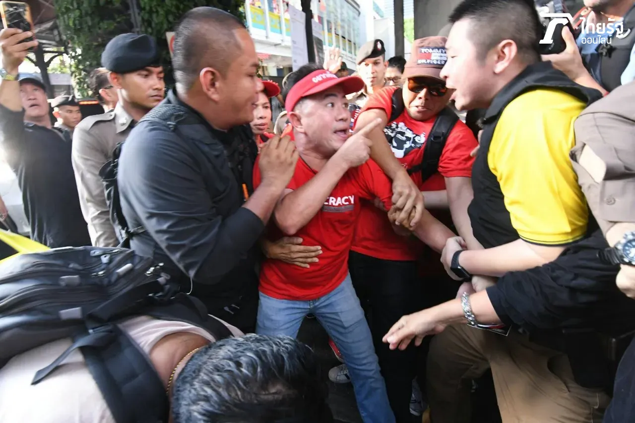 ประมวลภาพ ชุมนุมขับไล่กกต.กลางกรุง "ม็อบแรก"หลังเลือกตั้ง
