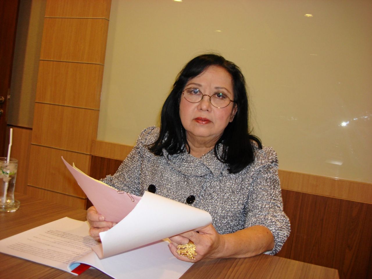 นางสดศรี สัตยธรรม อดีต กกต.