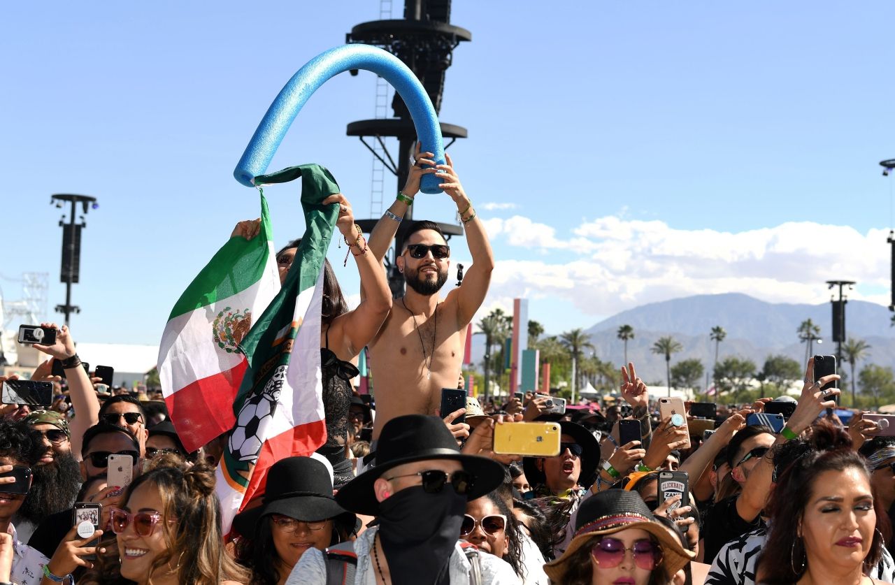 คนเยอะแยะ น่าไปมากๆ 