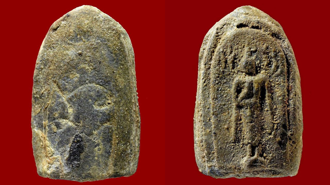 พระปิลันทน์ พิมพ์เปลวเพลิง สมเด็จพระพุฒาจารย์ (ม.จ.ทัต เสนีย์วงศ์ฯ) ของพิภู ชัยชนะกุล.