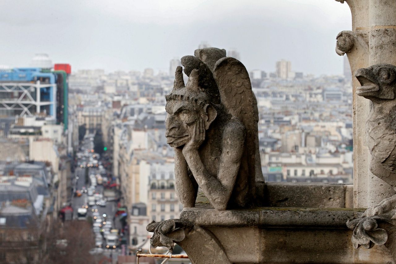 สตรีก หินแกะสลักที่มีชื่อเสียงที่สุดของนอเทรอดาม