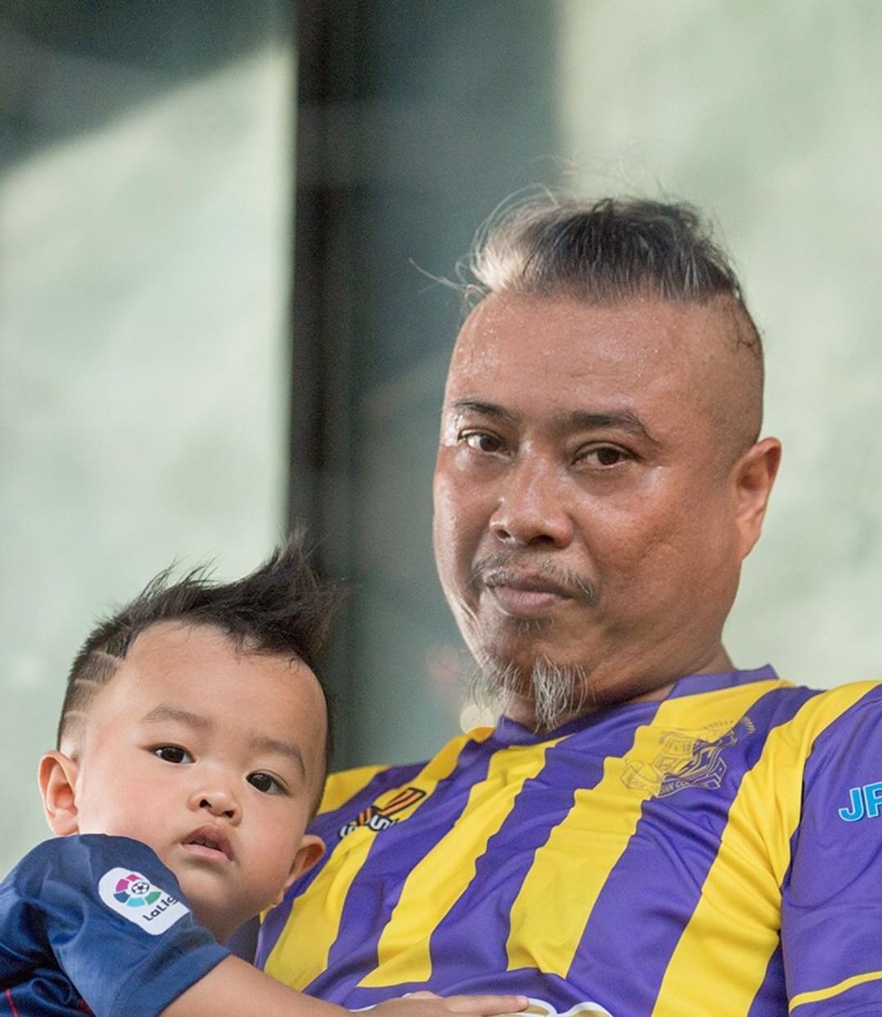 ป๋อง กพล และน้องเป็ดน้ำ ลูกชาย ขอบคุณภาพจากไอจี @pong_theshock