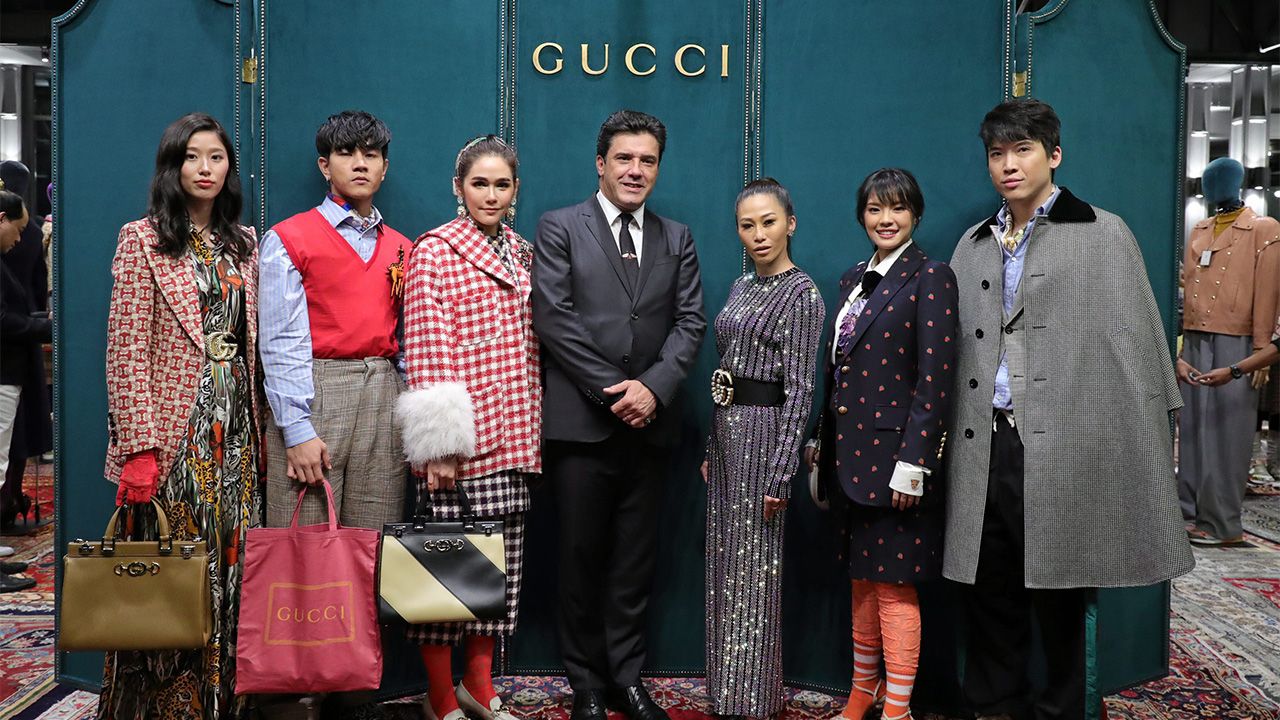 ใหม่ล่าสุด เอมมานูเอล เดลริเยอ เปิดตัวคอลเลกชัน Fall/Winter 2019 สุดเอกซ์คลูซีฟของ Gucci โดยมี ณพาภรณ์ โพธิรัตนังกูร, เฌอปราง อารีย์กุล, ภัสสรกรณ์ จิราธิวัฒน์, จริญญา ศิริมงคลสกุล และ ชมพู่–อารยา เอ ฮาร์เก็ต มาร่วมงานด้วย ที่กลาสเฮ้าส์ ปาร์คนายเลิศ วันก่อน.