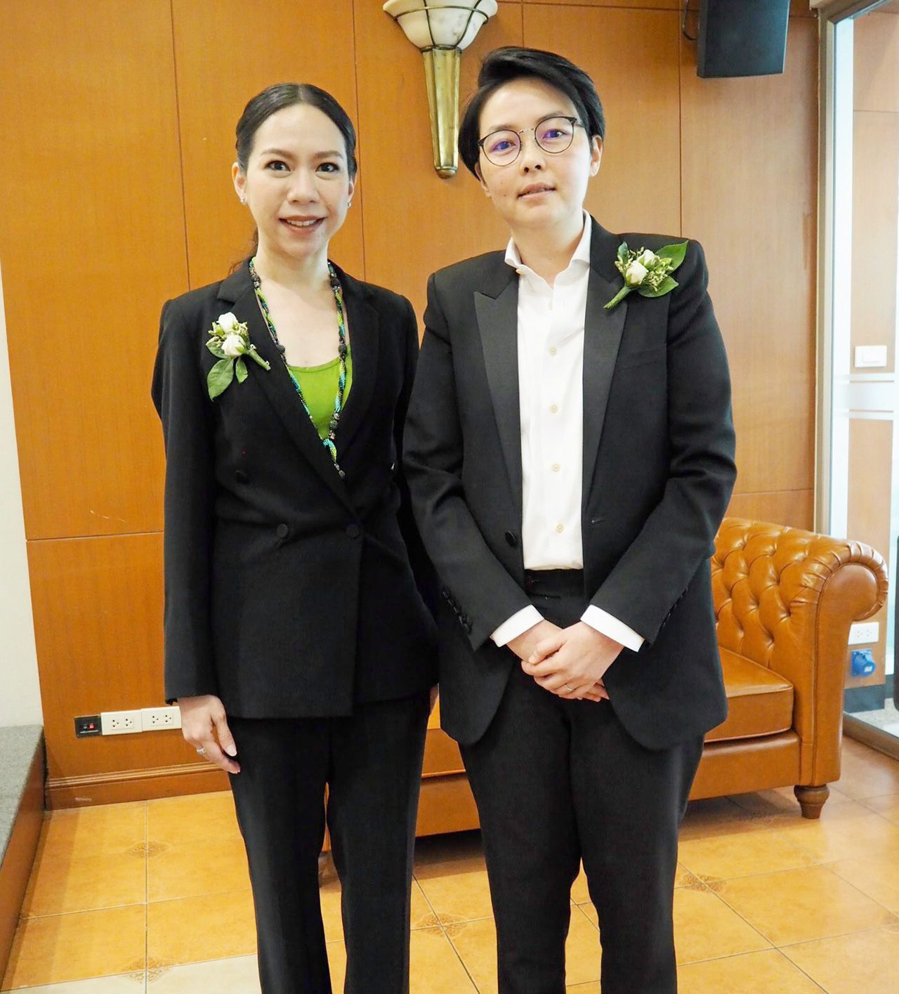 ชาตยา สุพรรณพงศ์, ภัทรา สหวัฒน์.