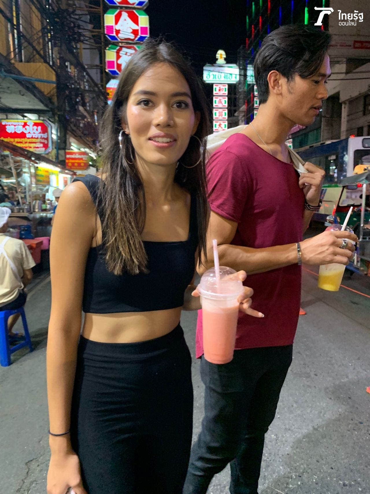 ติซ่า เดอะเฟซ เดินไปกินไป อิ่มจังเลย 