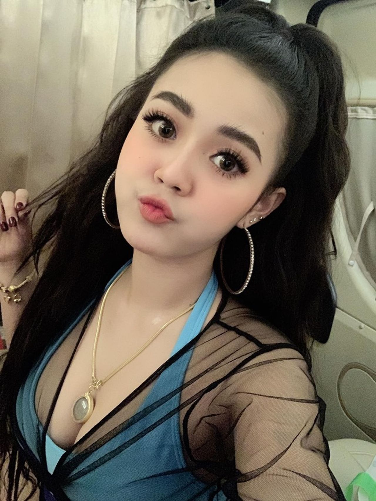 ขอบคุณภาพจากเฟซบุ๊ก ลำใย ไหทองคำ