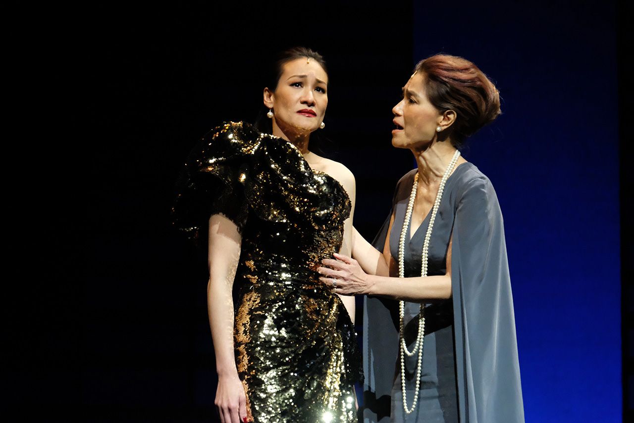 (ขวา) ตู่ นันทิดา กับบท 