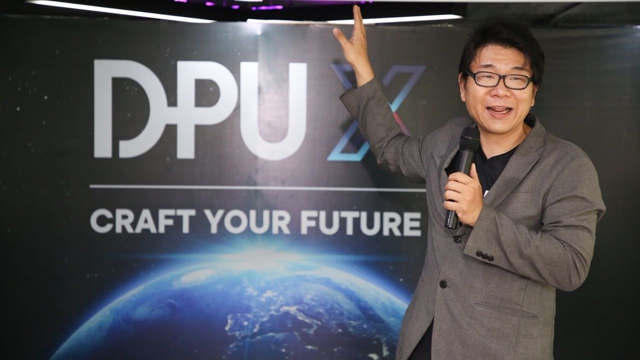 ดร.พณชิต กิตติปัญญางาม ผู้อำนวยการ DPU X มหาวิทยาลัยธุรกิจบัณฑิตย์