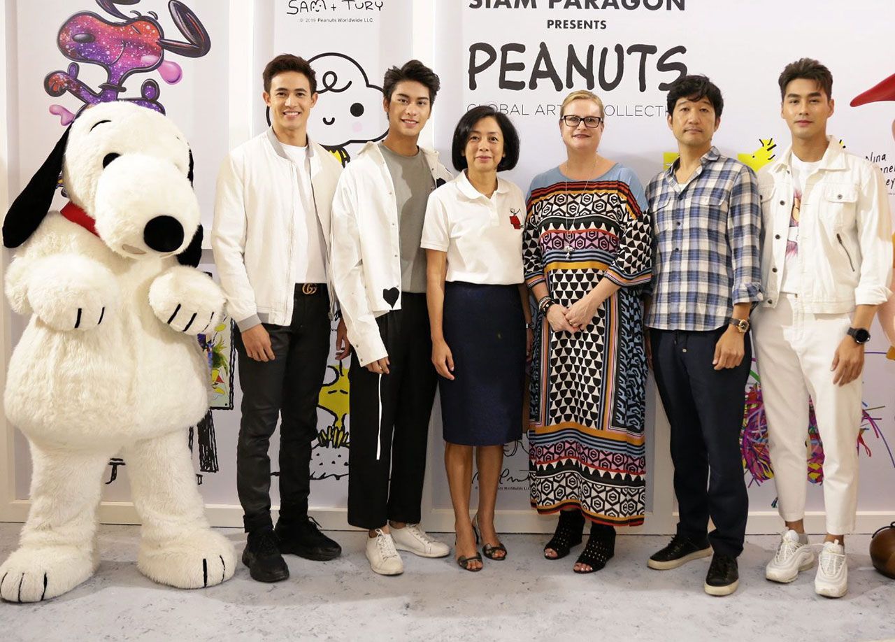 ฝีมือคนดัง มยุรี ชัยพรหมประสิทธิ์ จัดงาน “Peanuts Global Artist Collective” แนะนำแบบลายเส้นคาแรกเตอร์การ์ตูนชื่อดังของศิลปินระดับโลก โดยมี เมลิสซา เม็นทา,โทโมคาซุ มัทสึยามะ, ฐกฤต ตะวันพงศ์ และ ชนาธิป โพธิ์ทองคำ มาร่วมงานด้วย ที่สยามพารากอน วันก่อน.