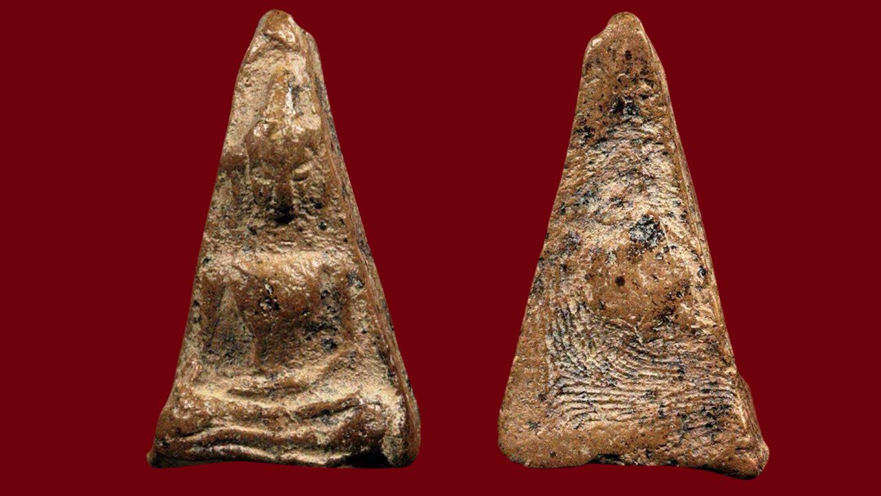 พระสมเด็จบางขุนพรหม พิมพ์สังฆาฏิ กรุวัดใหม่อมตรส ของ อ้วน ลอยฟ้า.