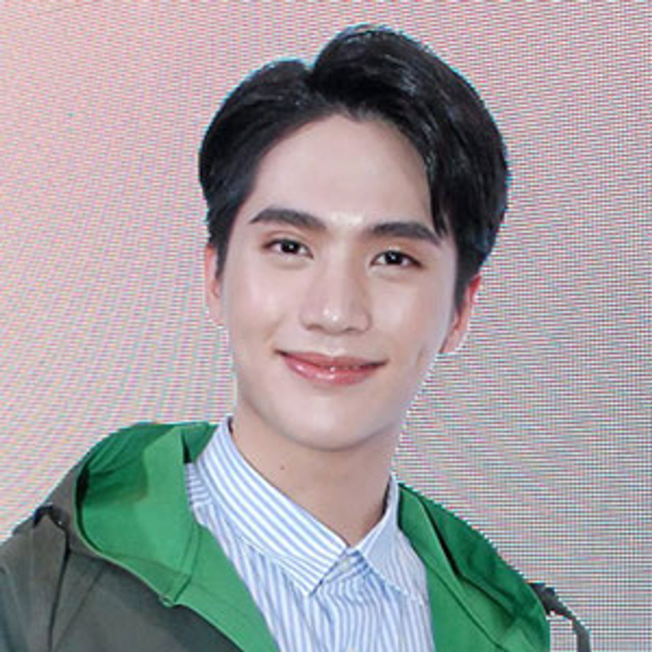 กำลังฮอตจากบท “พ่อเพิ่ม” คิวต์บอยใน “ทองเอก หมอยา ท่าโฉลง” จนเป็นห่วงจะโดนสกัดดาวรุ่งจนร่วง แต่ อิน-สาริน มั่นใจ “ผมเชื่อว่าไม่มีเรื่องไม่ดีให้ขุด”...ฟังแล้วโล่ง!