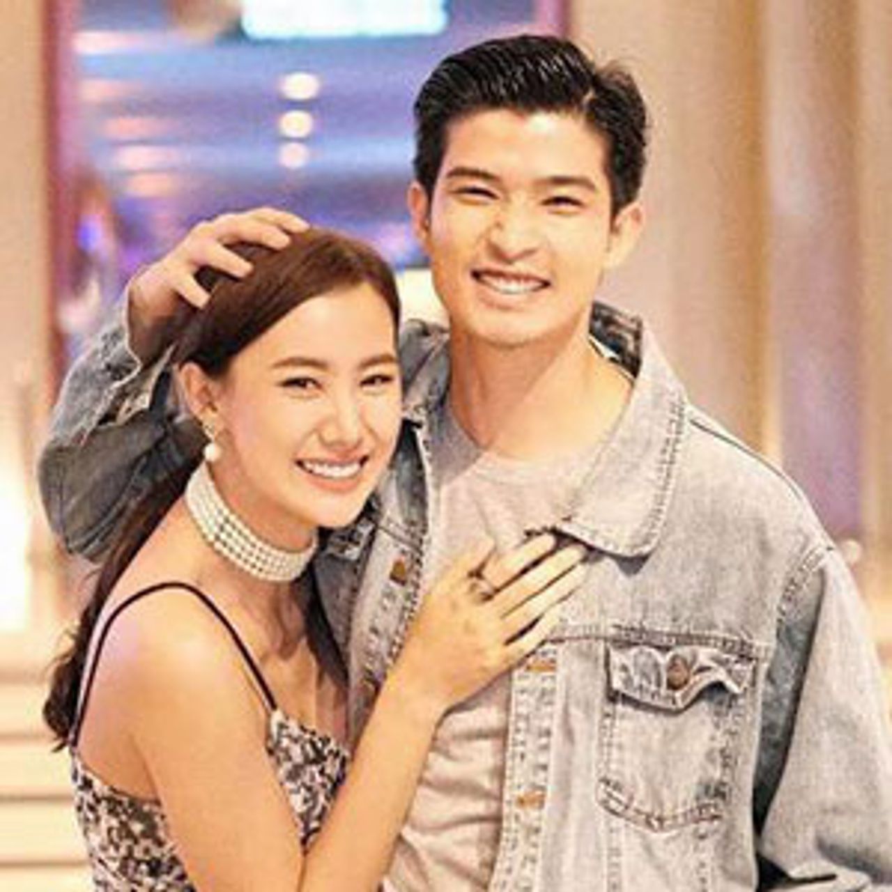 ปลายปีที่แล้วโพสต์วันครบรอบ 3 ปี “จะไปด้วยกันอีกไกล” แต่ผ่านมาไม่กี่เดือน ตูมตาม–ยุทธนา ก็ออกมายอมรับว่าเลิก ญิ๋งญิ๋ง–ศรุชา แล้ว!...จะอาไร้ ก็ “มือที่สาม” น่ะแร้.