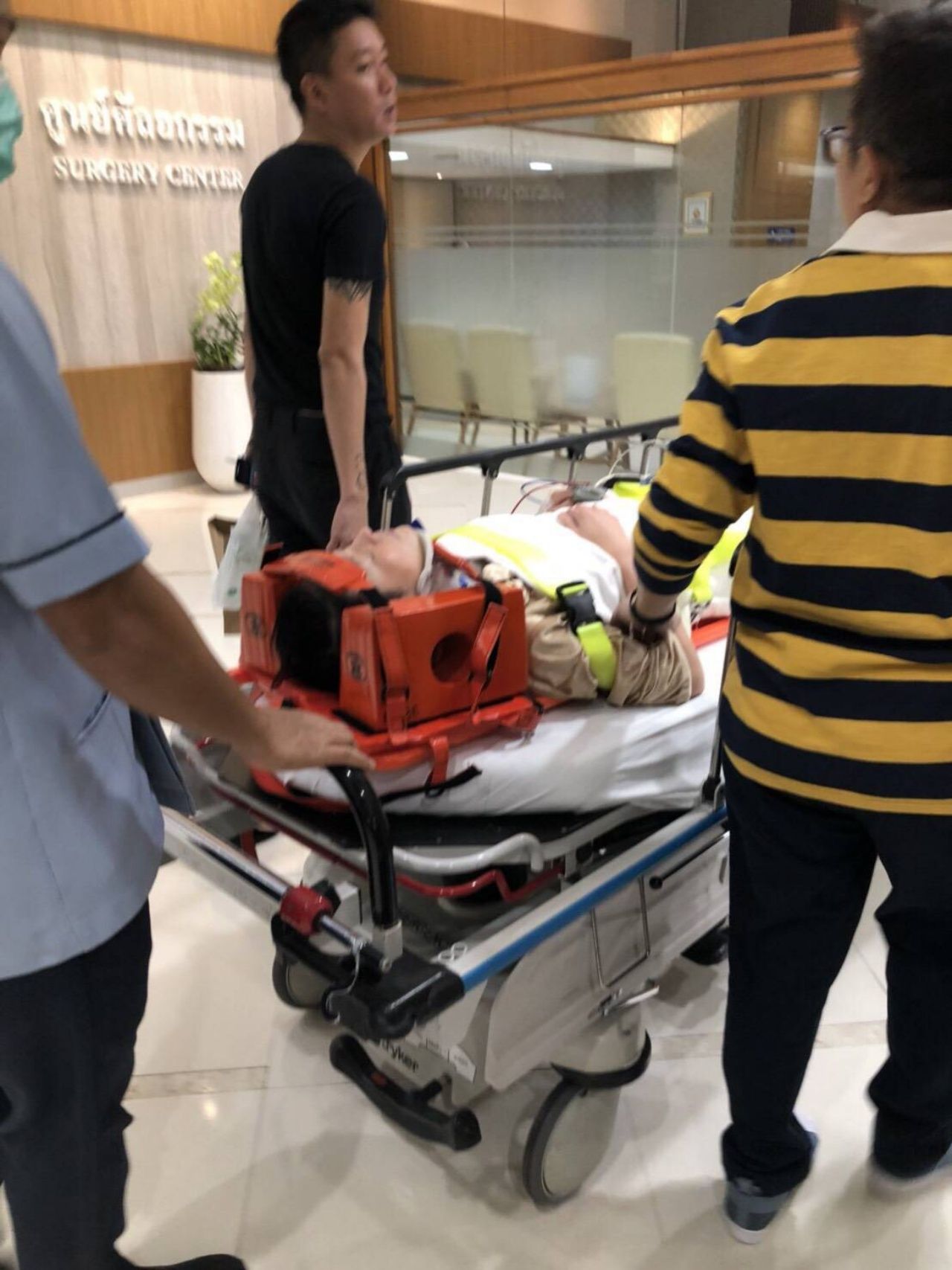 จิน จรินทร์ คอยให้กำลังใจหนิง ปณิตา ไม่ห่าง